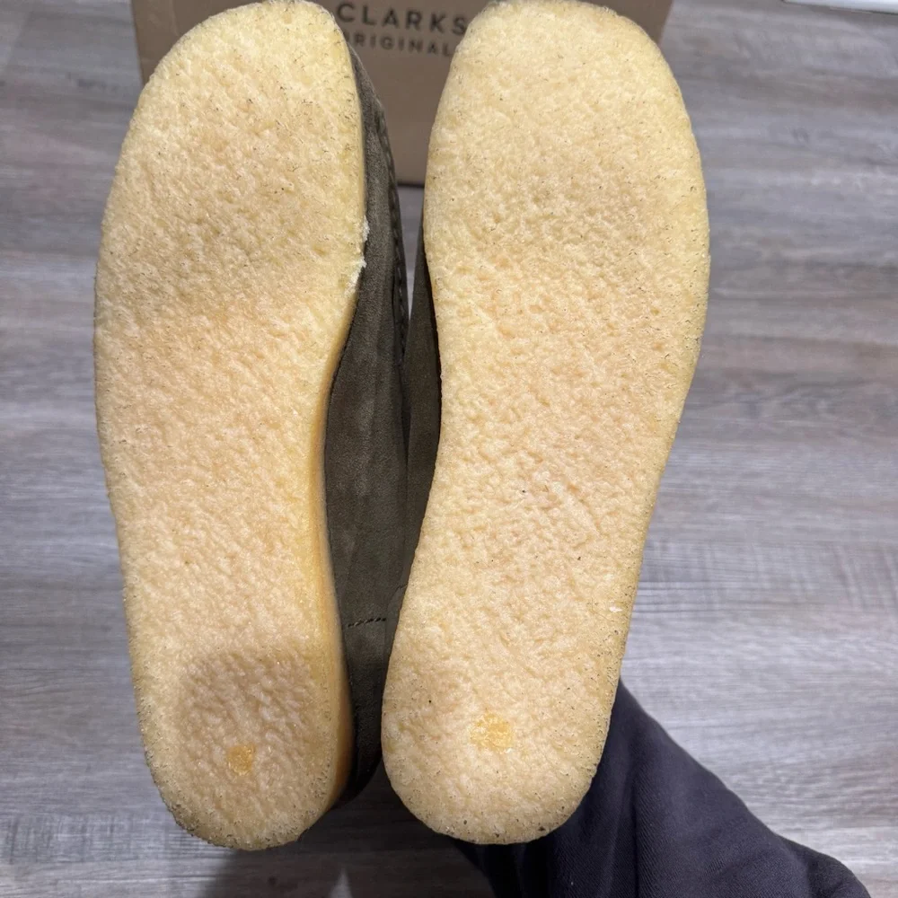 Clarks Wallabee Khaki Pony Hair Vert Olive Interest Suede Chukka Boots